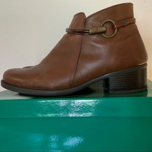 Brown David Tate Size 13 Wide Bootie